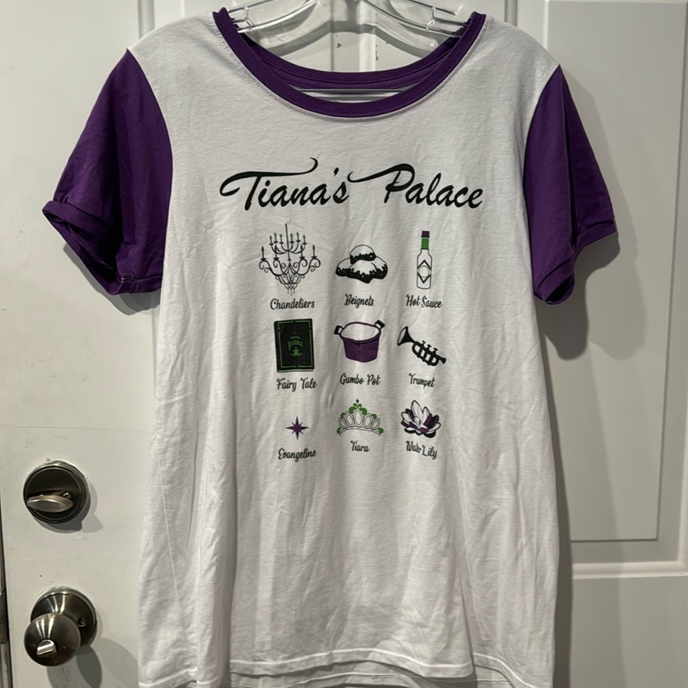 Disney’s Tiana’s Palace Tee Women’s Large